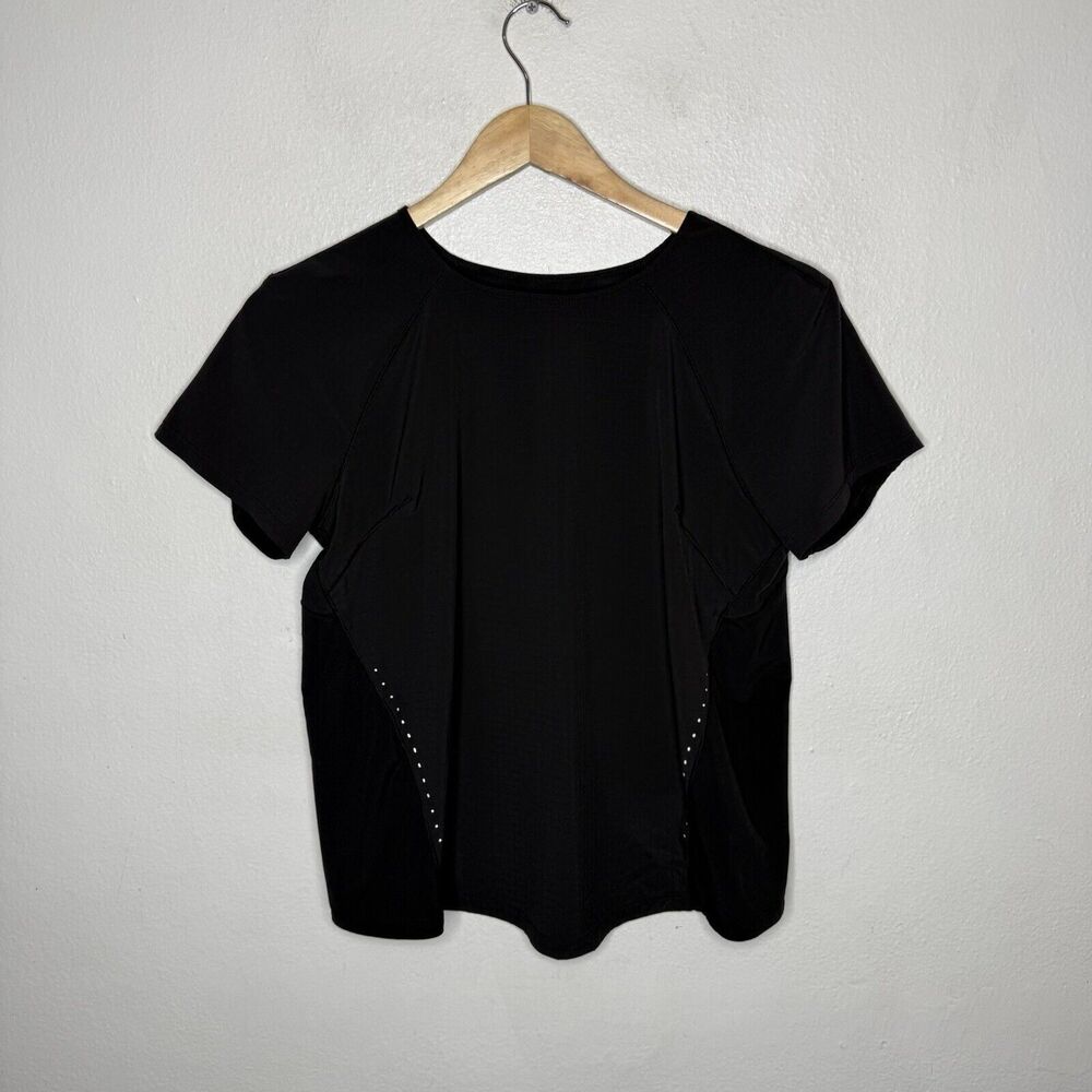 lululemon athletica Black Short Sleeve Tee